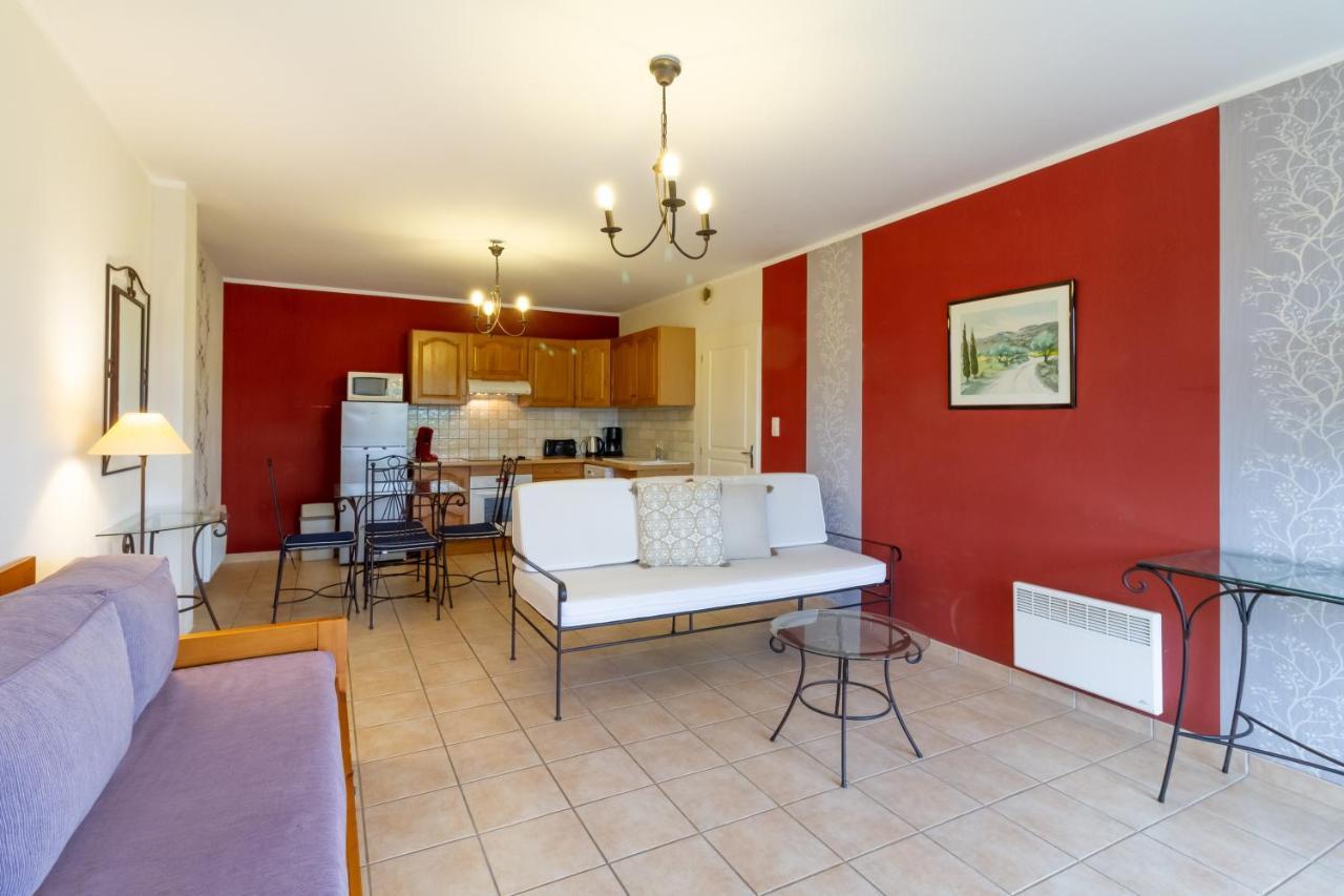 Ferienwohnung La Sarlaterra - Appt Avec Piscine Partagee Exterior foto