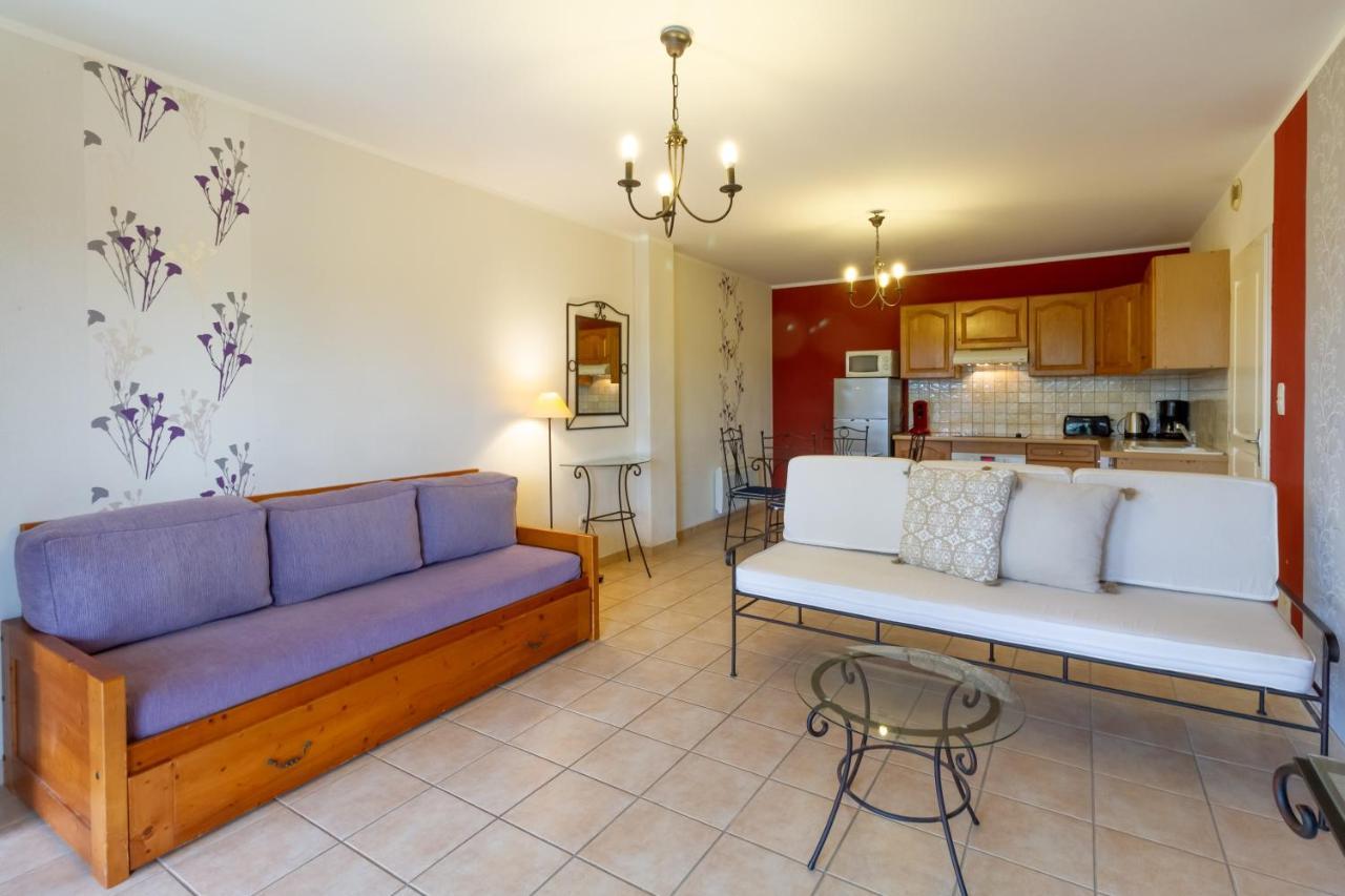 Ferienwohnung La Sarlaterra - Appt Avec Piscine Partagee Exterior foto